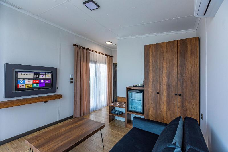 Santana Hotel image