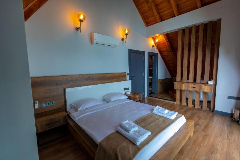 Santana Hotel image