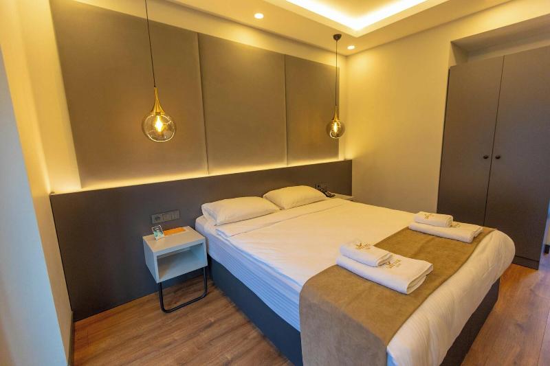 Santana Hotel image