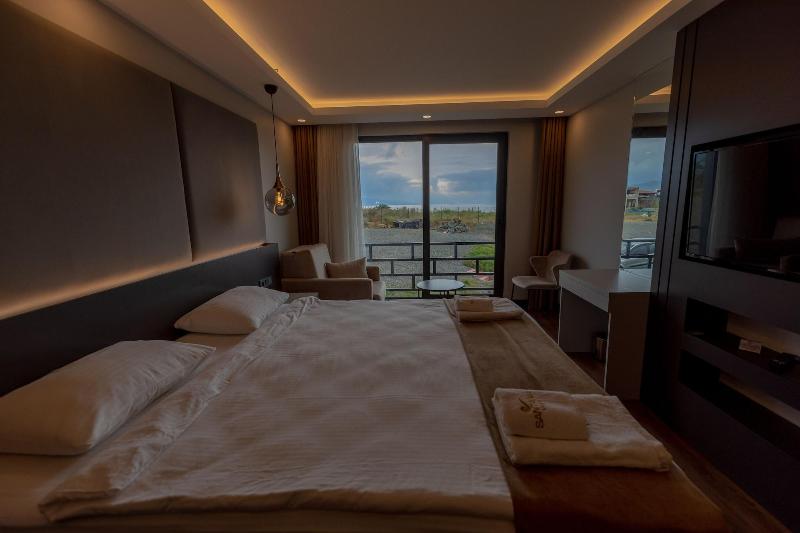 Santana Hotel image