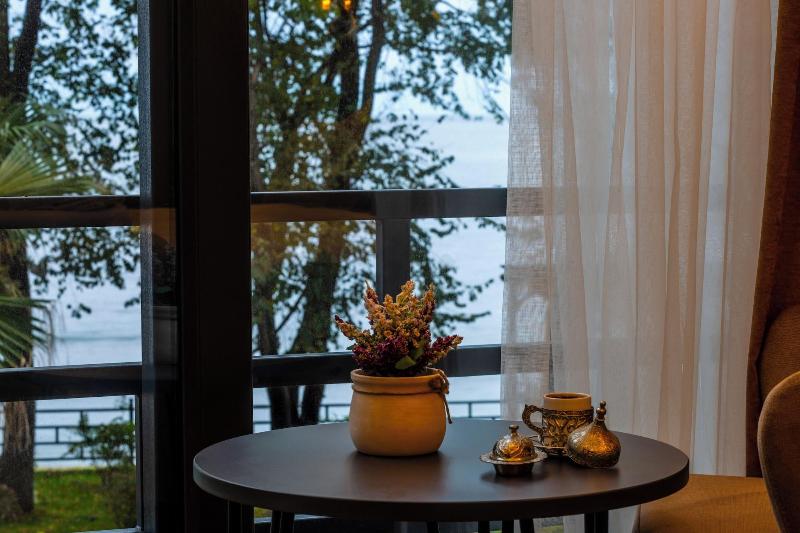 Santana Hotel image