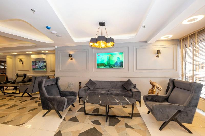 Comfort Suites Hotel image