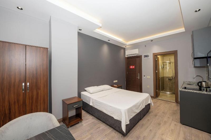 Comfort Suites Hotel image