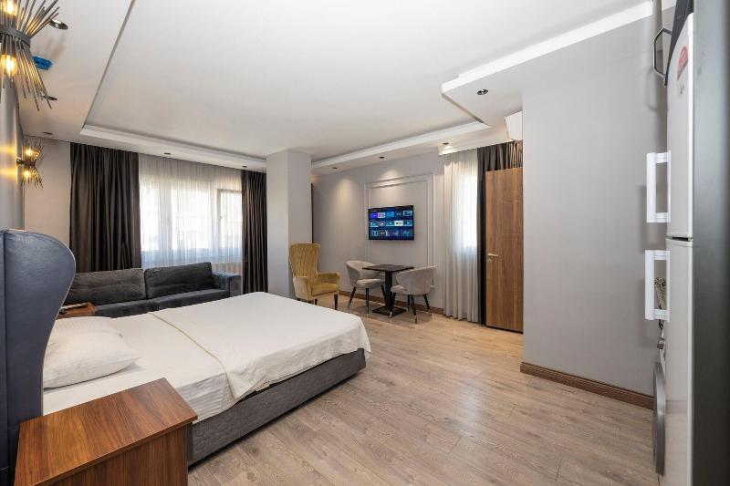 Comfort Suites Hotel image