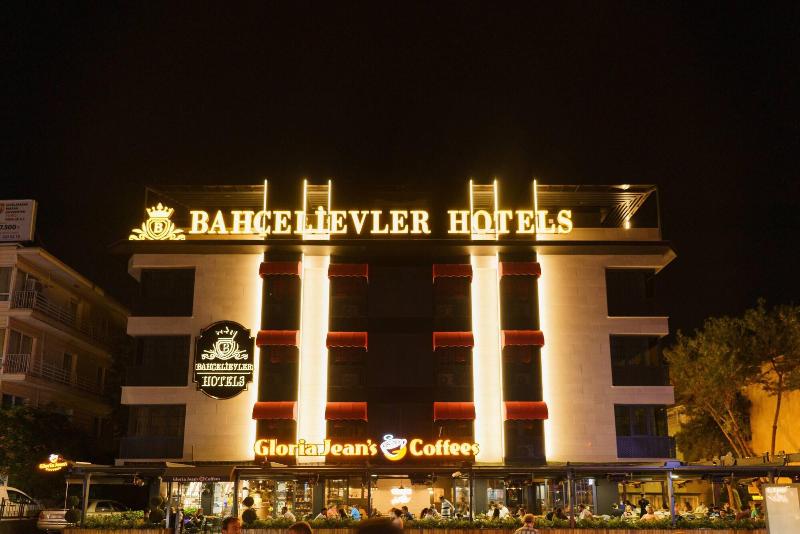 Bahã§elievler Hotels image