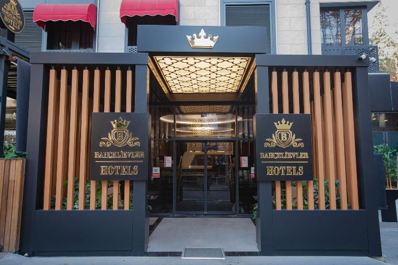 Bahã§elievler Hotels image
