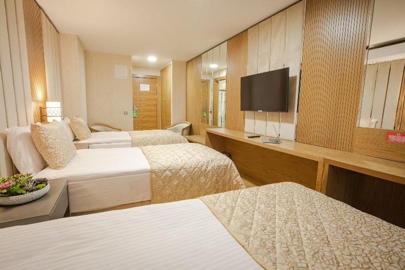 Bahã§elievler Hotels image