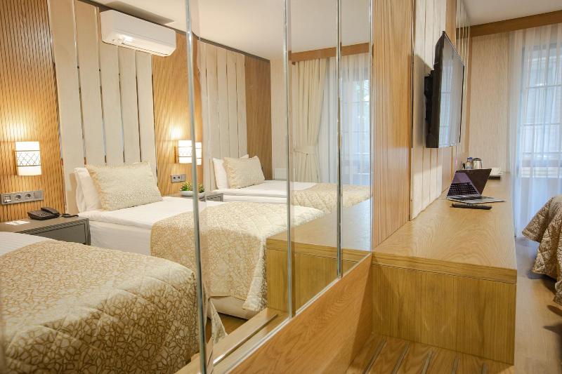 Bahã§elievler Hotels image