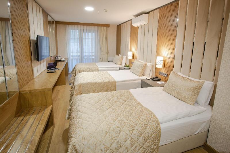 Bahã§elievler Hotels image