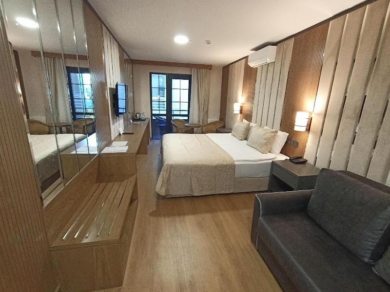 Bahã§elievler Hotels image