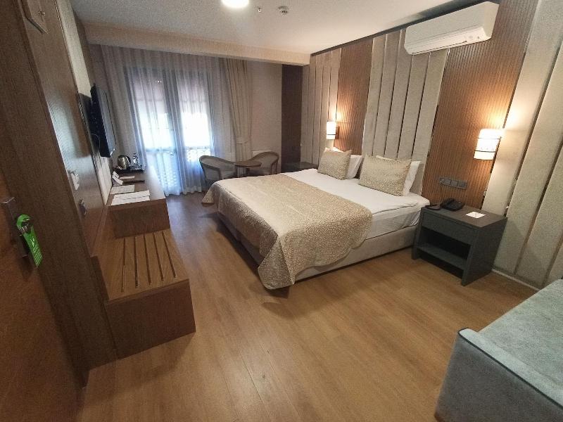 Bahã§elievler Hotels image