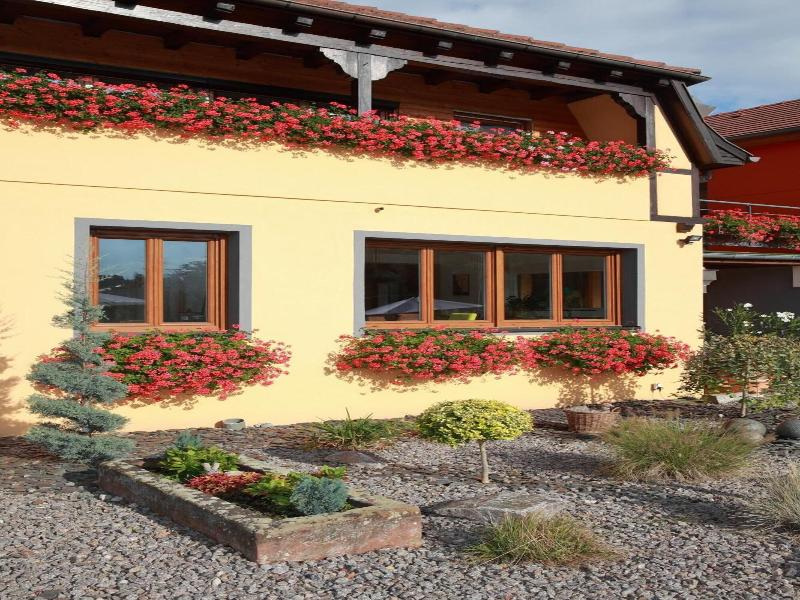 Hotel Les Portes De La Vallee image
