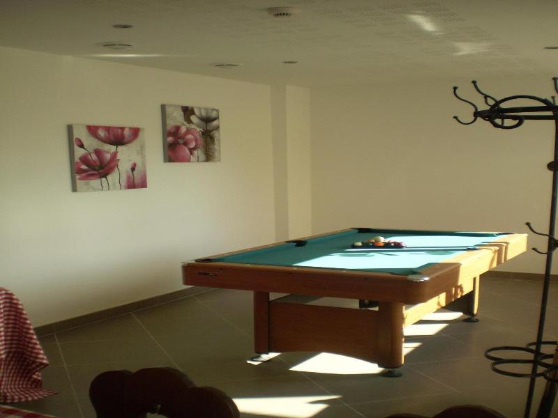 Hotel Les Portes De La Vallee image