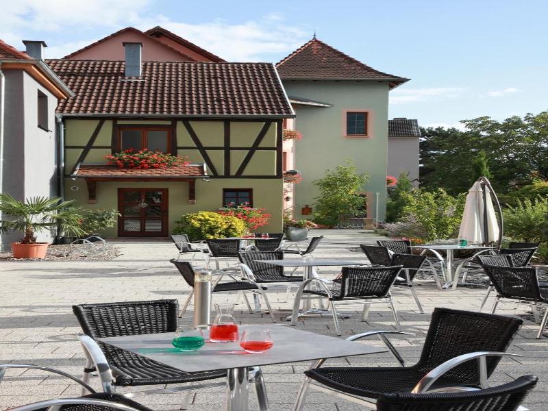 Hotel Les Portes De La Vallee image