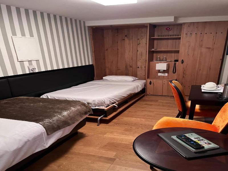 Hotel Ettenheim image