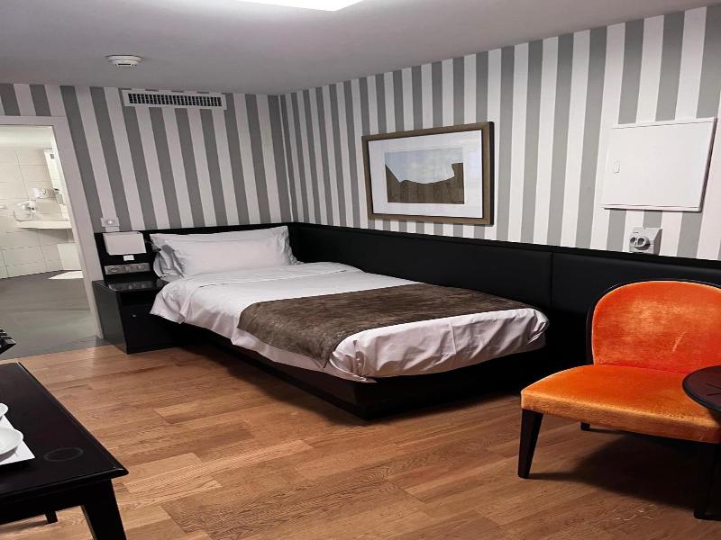 Hotel Ettenheim image