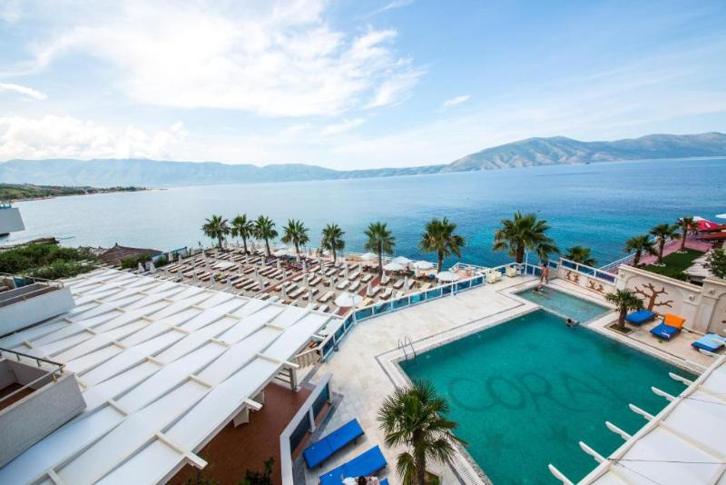 Hotel Coral image