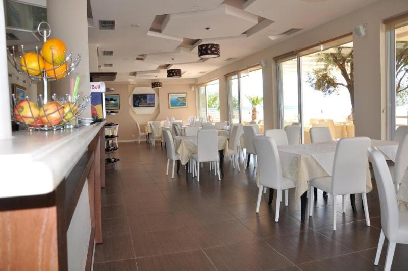 Hotel Coral image