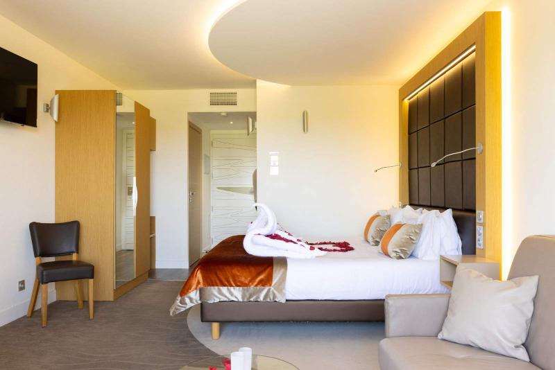 Hotel Le Val Moret image