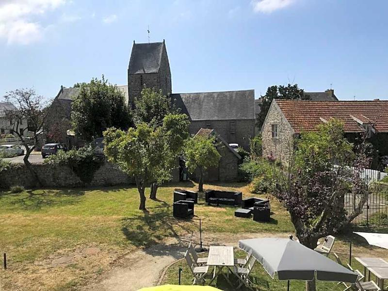 Auberge De Carolles image
