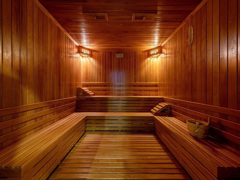 Nivel Hotel image