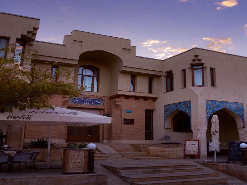 Omar Khayyam image