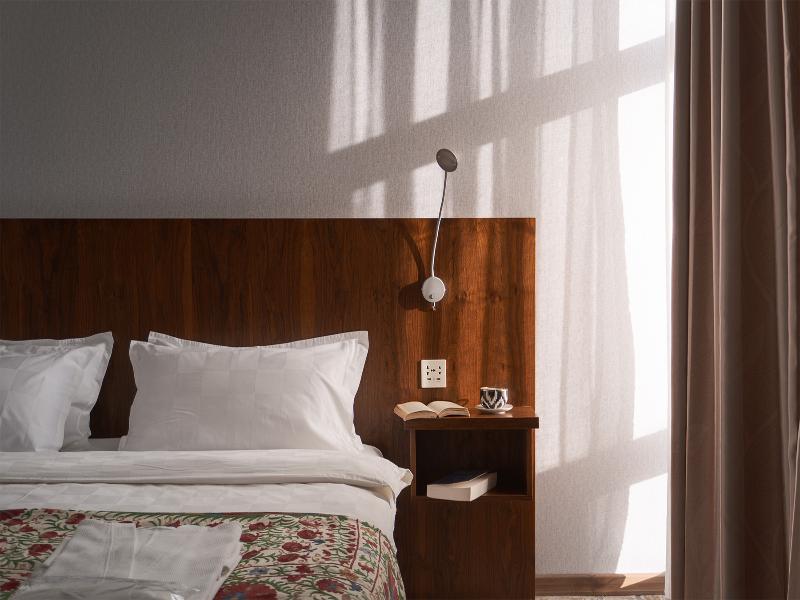Omar Khayyam image