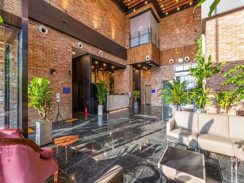 Urbanest Hotel image