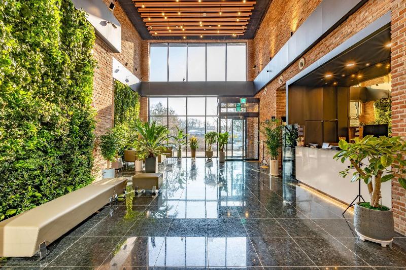 Urbanest Hotel image