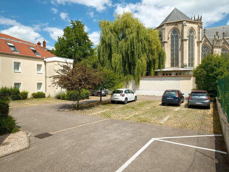 Hotel Revotel image