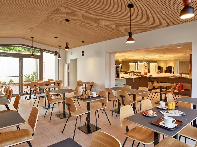 Hotel Revotel image