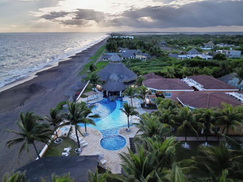 Hotel Cayman Suites