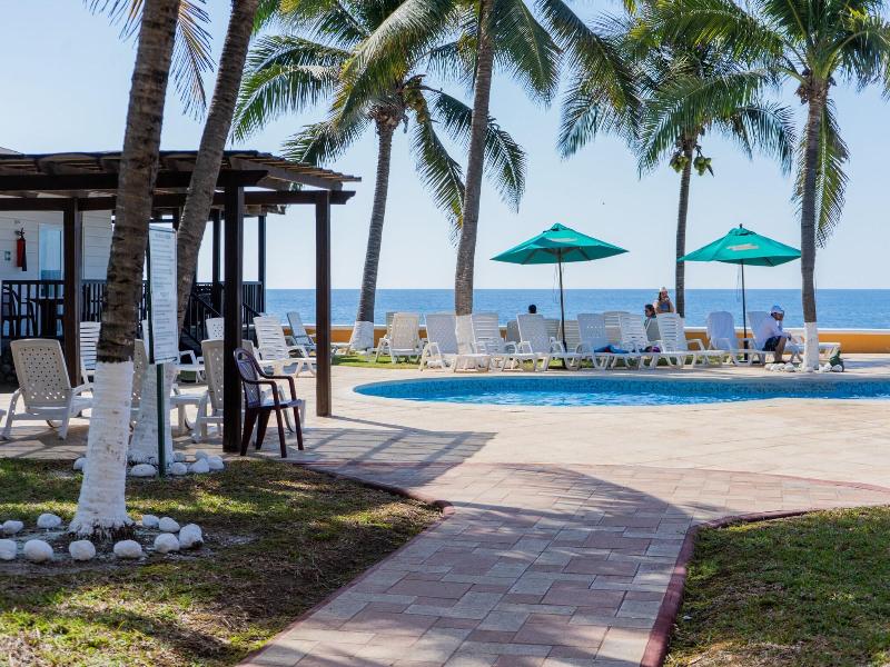 Hotel Cayman Suites