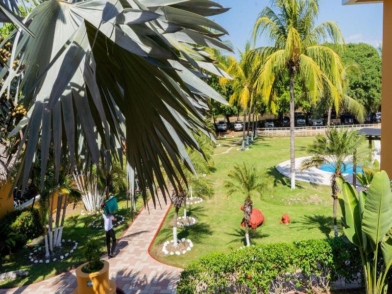 Hotel Cayman Suites