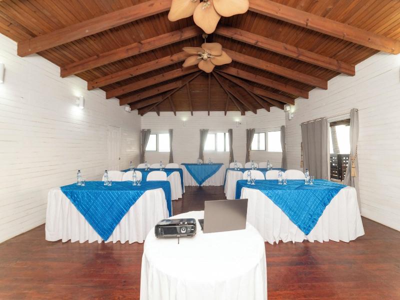 Hotel Cayman Suites
