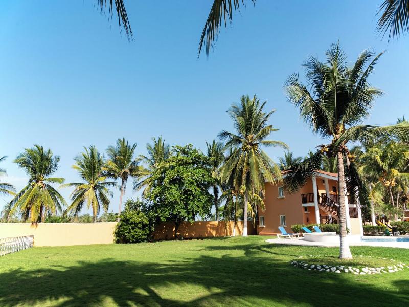 Hotel Cayman Suites