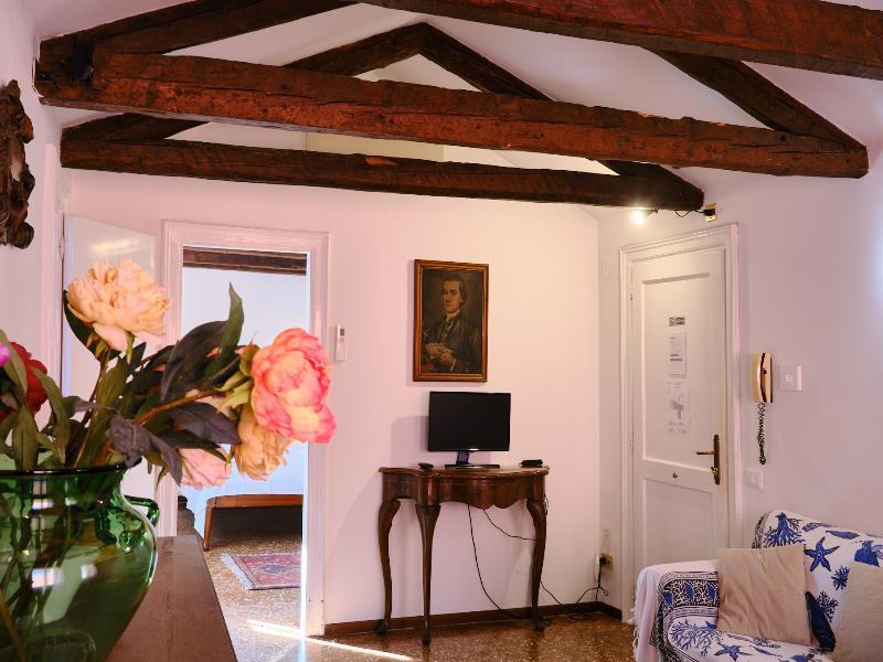Palazzetto San Lio image