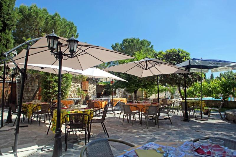 Logis Hotel l'Esquielle image