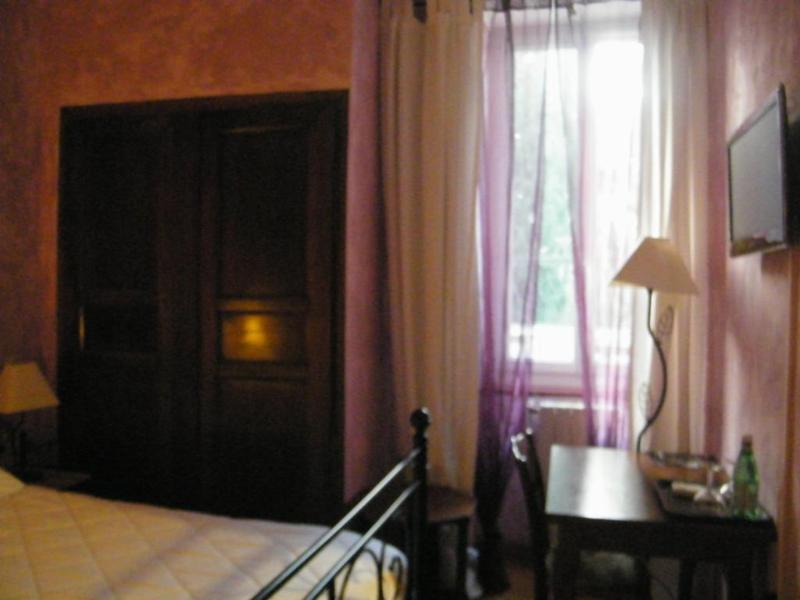 Logis Hotel l'Esquielle image