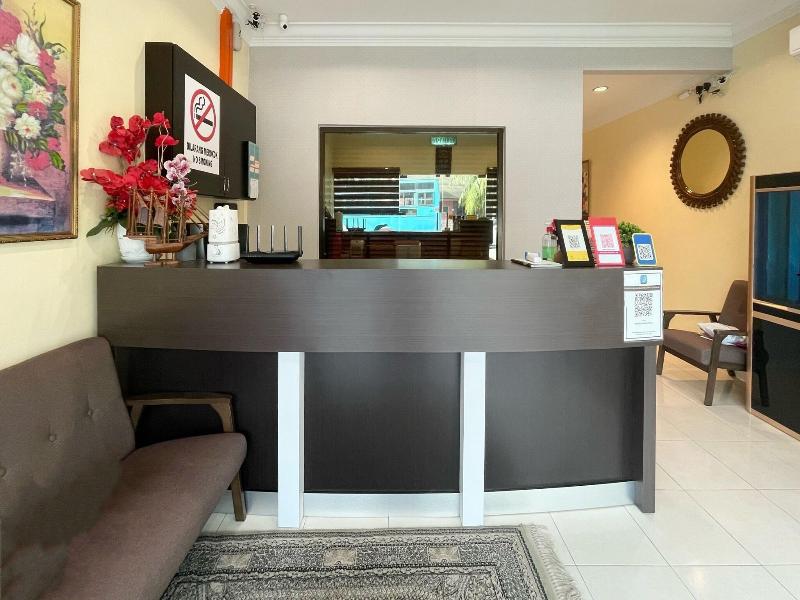 Grand Safari Hotel