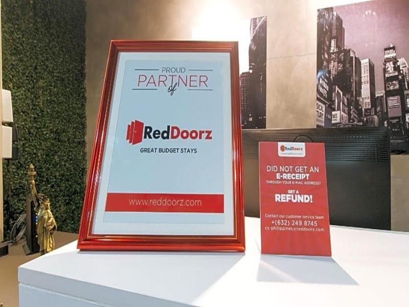 Reddoorz @ Camp Saint John Hotel La Union image