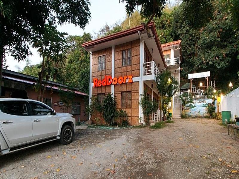 Reddoorz @ Camp Saint John Hotel La Union image