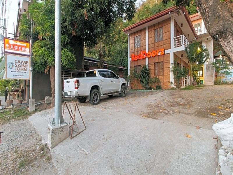 Reddoorz @ Camp Saint John Hotel La Union image