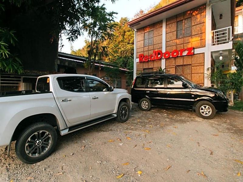 Reddoorz @ Camp Saint John Hotel La Union image