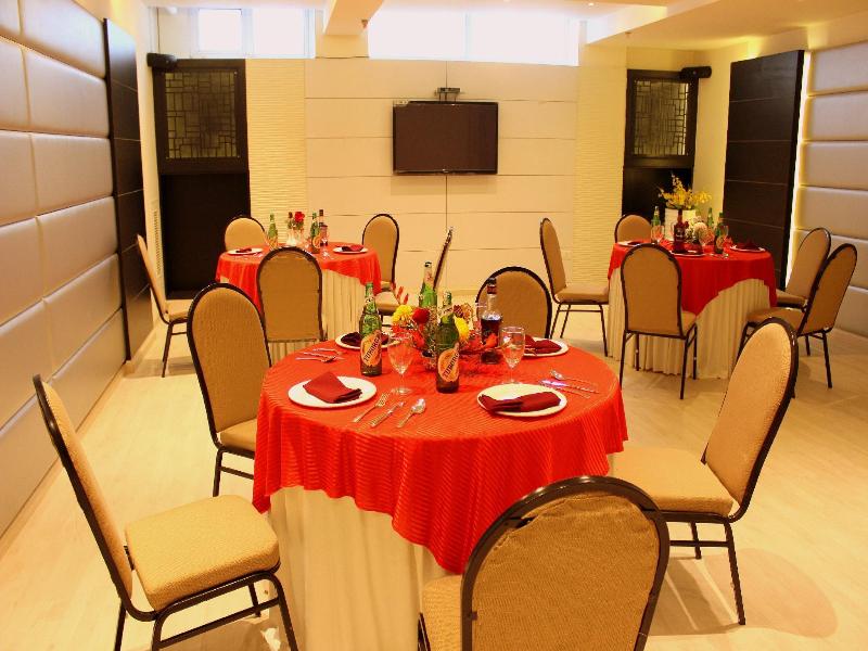 Hotel Amrapali Grand image