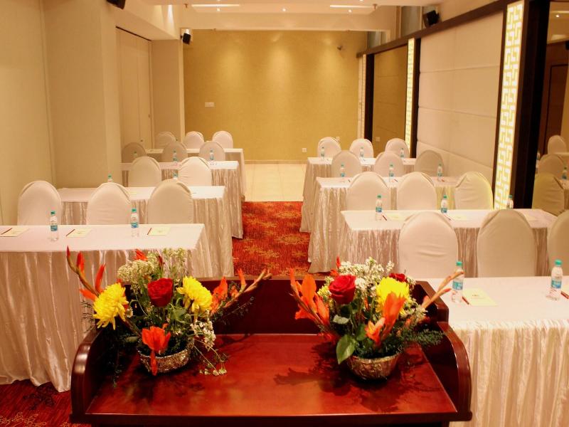 Hotel Amrapali Grand image