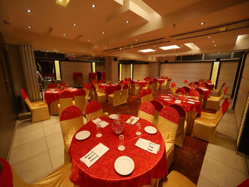 Hotel Amrapali Grand image