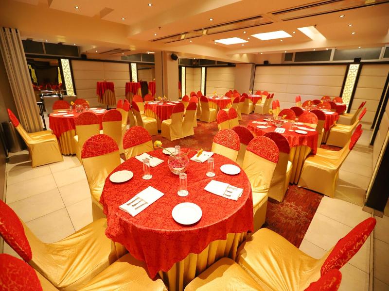 Hotel Amrapali Grand image