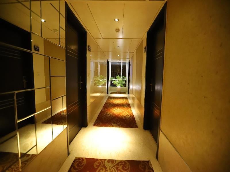 Hotel Amrapali Grand image