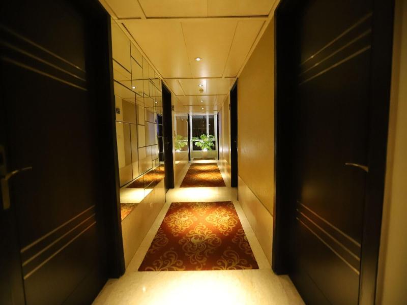 Hotel Amrapali Grand image